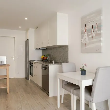 Hostwise - Modern & Bright * Oporto