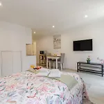 Hostwise - Modern & Bright * Porto