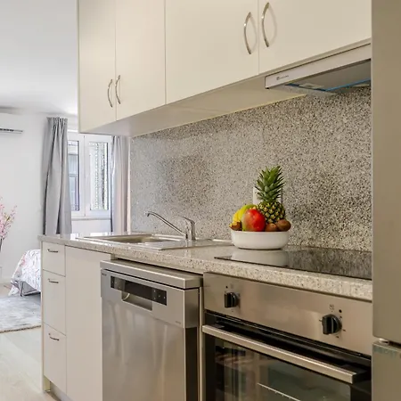 Apartment Hostwise - Modern & Bright