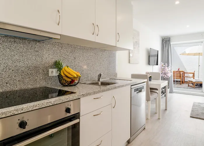 Hostwise - Modern & Bright * Porto