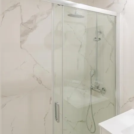 Appartement Hostwise - Modern & Bright Oporto