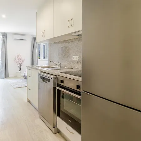 Hostwise - Modern & Bright Porto